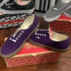NWT Blackberry Purple/Gumsole Authentic Style Vans Men’s 8,9,9.5 and 10.5